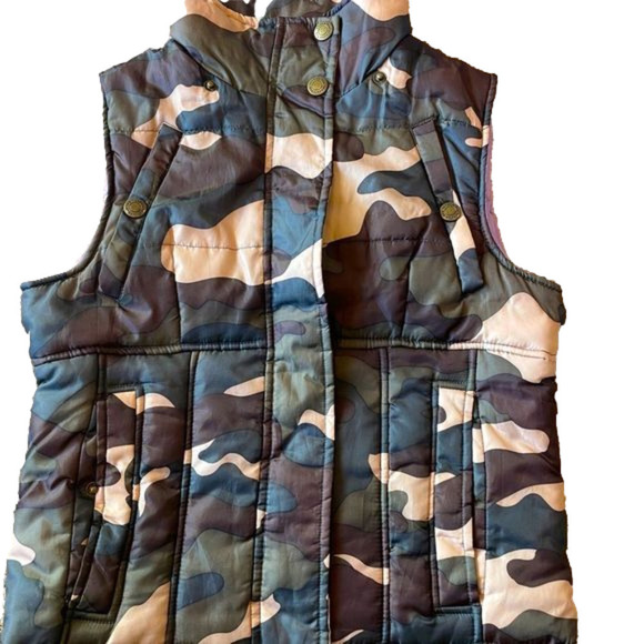 London Fog Girls Large Camo Puffer Vest - Picture 2 of 6